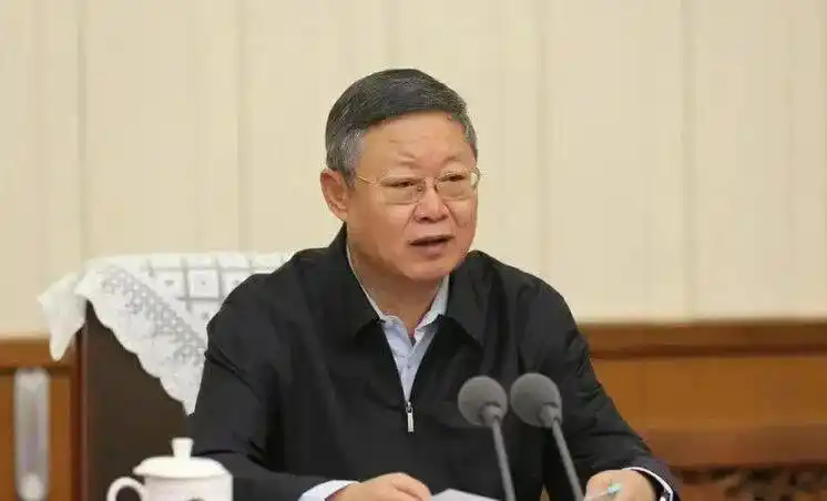 王波.webp.png